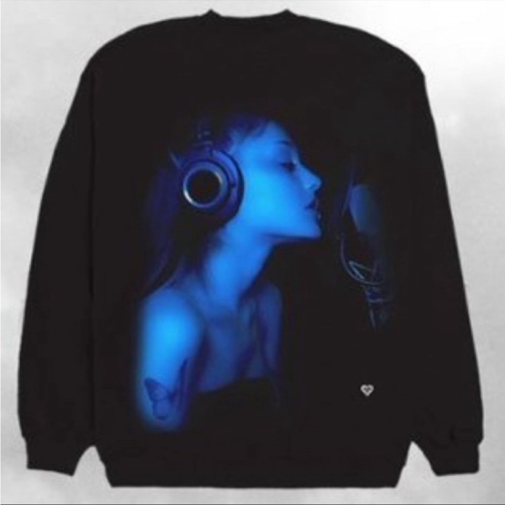 NEW Ariana Grande AG27 Crewneck